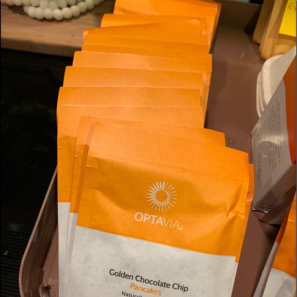 OPTAVIA Breakfast Lot (Oatmeal & Chocolate Chip Pancake Fuelings) Est.